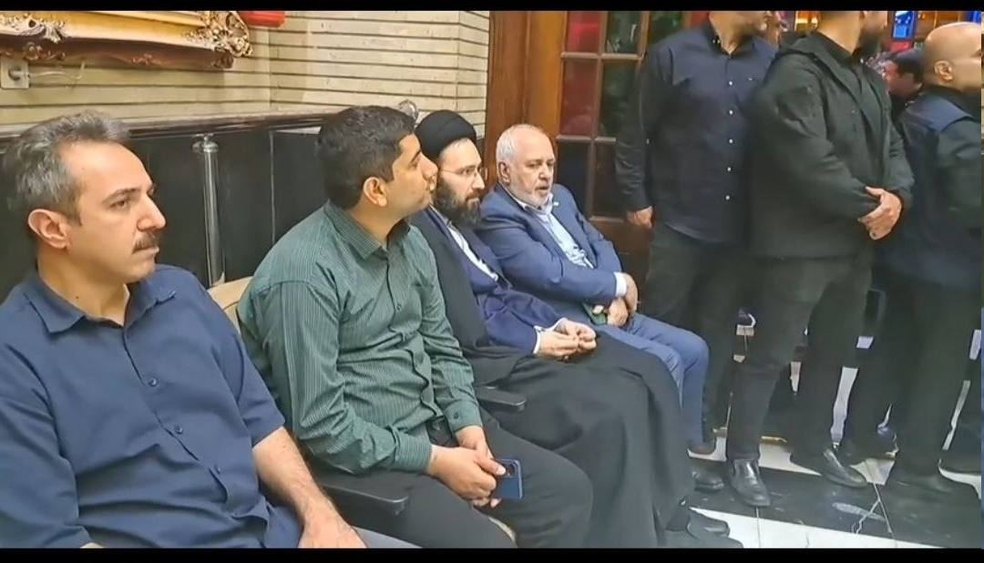 برگزاری مراسم ختم خواهر وزیر امور خارجه در مسجد نور