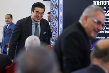 نشست وزیر امورخارجه با سفرا و نمایندگی‌های خارجی مقیم تهران