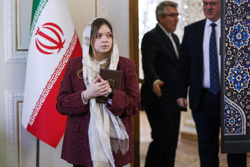نشست وزیر امورخارجه با سفرا و نمایندگی‌های خارجی مقیم تهران