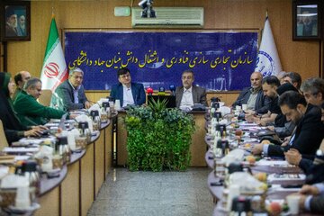 علی منتظری، رئیس جهاد دانشگاهی در آیین افتتاح اندیشکده اشتغال دانش بنیان