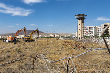 تخریب زندان رجایی شهر