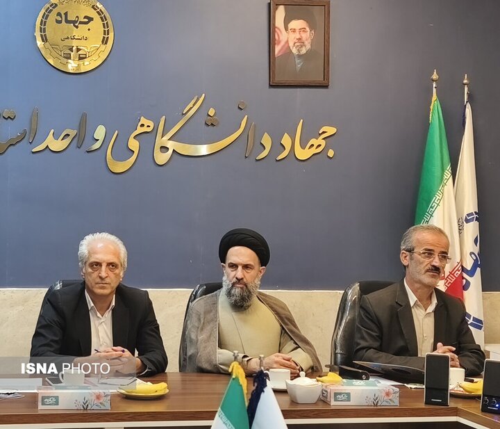ضرورت بهره‌گیری از ظرفیت معنوی امام رضا(ع) در کنار پیشرفت‌های علمی و فناوری