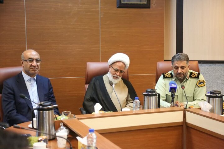 امام‌جمعه کرمانشاه: امنیت ریشه و اساس همه ارکان جامعه است