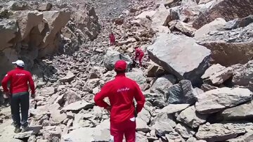 نظارتِ معدن کروم فاریاب بر عهده وزارت کار است/ تداوم عملیات امداد و نجات
