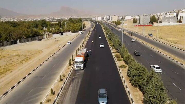 اجرای آسفالت «اسلاری سیل» برای نخستین‌بار در شیراز/ کاهش هزینه و افزایش عمر آسفالت