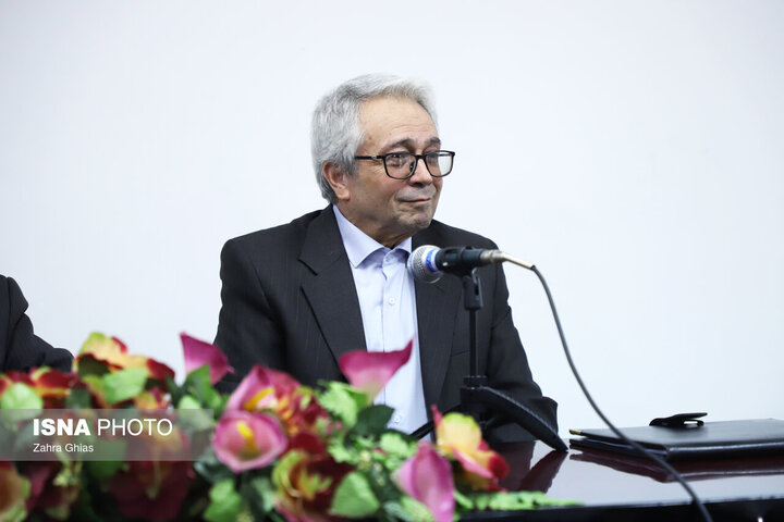 از زاهدی باوقار تا شاعری شوریده؛ شمس چگونه جهان مولانا را دگرگون کرد؟