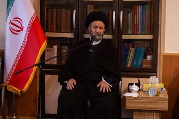 ظرفیت خیرین سلامت باید فراتر از ساخت‌وساز و در تقویت نظام ارجاع به کار گرفته شود