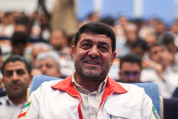 پیرحسین کولیوند، رییس جمعیت هلال احمر در همایش تجلیل از نمونه‌های ترافیکی و برترین‌های پلیس راهور فراجا