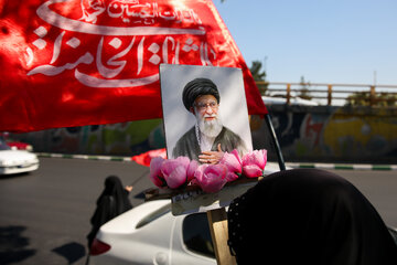 بزرگترین زنجیره انسانی جان‌فدا  - مشهد