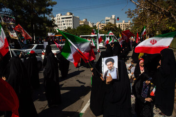 بزرگترین زنجیره انسانی جان‌فدا  - مشهد