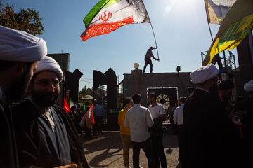 بزرگترین زنجیره انسانی جان‌فدا  - مشهد