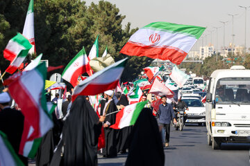 بزرگترین زنجیره انسانی جان‌فدا  - مشهد