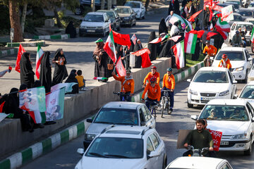 بزرگترین زنجیره انسانی جان‌فدا  - مشهد