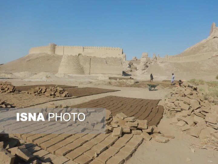 آغاز مرمت قلعه تاریخی بمپور سیستان و بلوچستان
