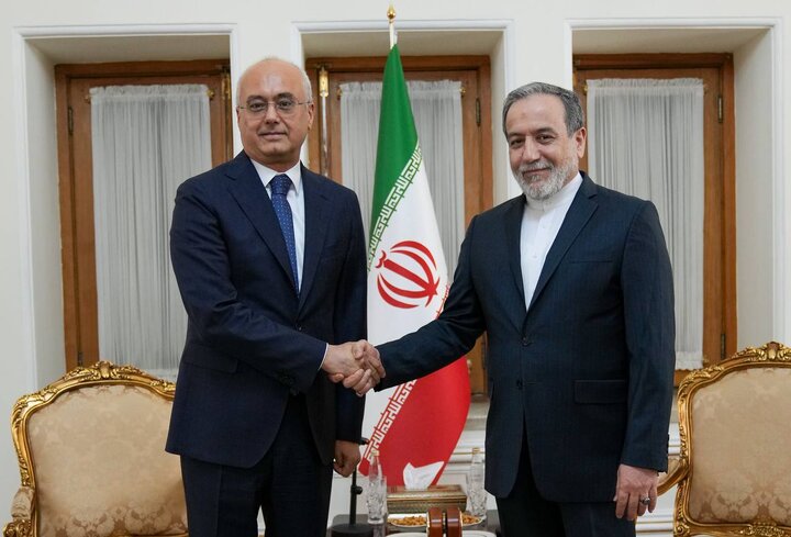 عراقچی رونوشت استوارنامه سفرای جدید پنج کشور را دریافت کرد