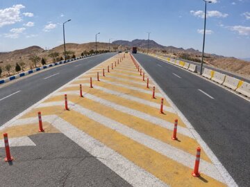 اجرای اقدامات گسترده ایمنی راه در آستانه بارش‌های پاییزی در استان سمنان
