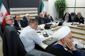 پزشکیان: نیاز باشد برای صرفه‌جویی مجموعه‌های فرهنگی و ورزشی تعطیل میشوند/ اولویت تولید است