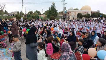 جشن بادبادک‌ها در ایلام برگزار شد