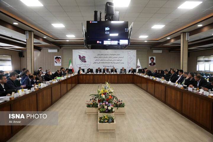 جایگاه ملی اردبیل در تولیدات صنعتی/ ظرفیتهای تولیدی استانها در زنجیره ارزش ملی قرار گیرد