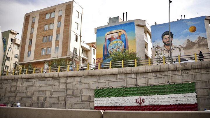 رونمایی از دیوارنگاره «مادری که قدس را حمل می‌کند»/ اشتراک گذاری مفاهیم ایثار در پایتخت