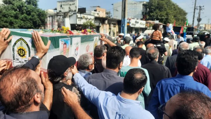 شهید فراجا با حضور حماسی مردم آمل تشییع شد