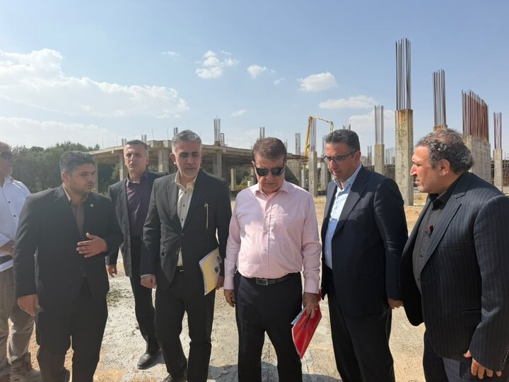 معاون وزیر راه و شهرسازی: تأمین اعتبار بیمارستان‌های کازرون و کوار در فارس پیگیری می‌شود