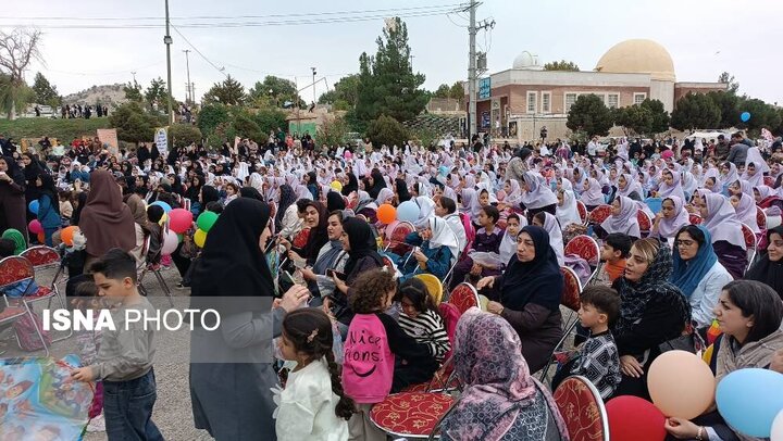 جشن بادبادک‌ها در ایلام برگزار شد