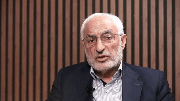 تغییر دولت‌ها نباید مسیر علم و فناوری کشور را تغییر دهد/ هشدار درباره افت رتبه علمی کشور