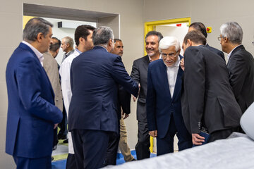 محمدرضا عارف معاون اول رئیس جمهور در مراسم افتتاح اولین مرکز تشخیص و درمان سرطان کودکان