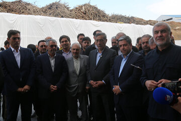 حضور محمدجعفر قائم‌پناه معاون اجرایی رئیس‌جمهور در مراسم افتتاح طرح تولید تخته فیبر خام شرکت آرتاپان شهرستان نمین استان اردبیل