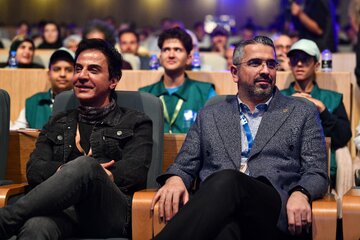 حامد جعفری و داریوش فرضیایی در اختتامیه سی‌وهشتمین جشنواره بین‌المللی فیلم‌های کودکان و نوجوانان - اصفهان
