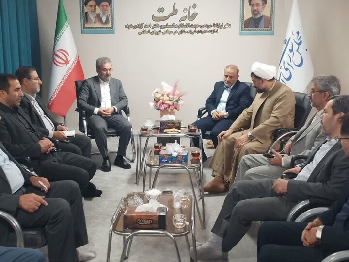 نماینده مجلس: ظرفیت جهانی مبل و منبت ملایر باید به فرصت اقتصادی تبدیل شود