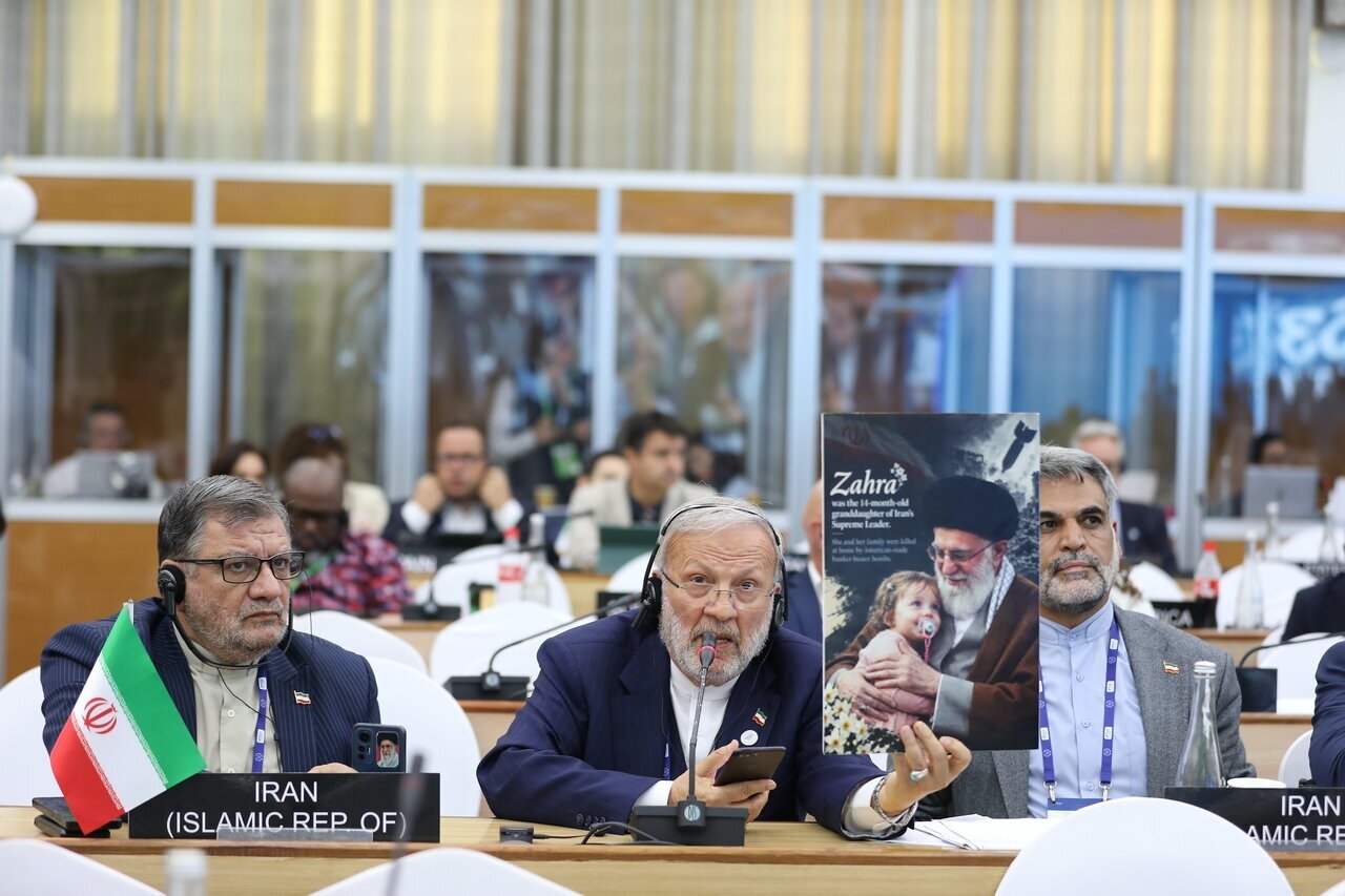 رئيس الوفد البرلماني الإيراني يهدد ترامب ونتنياهو بالعقاب