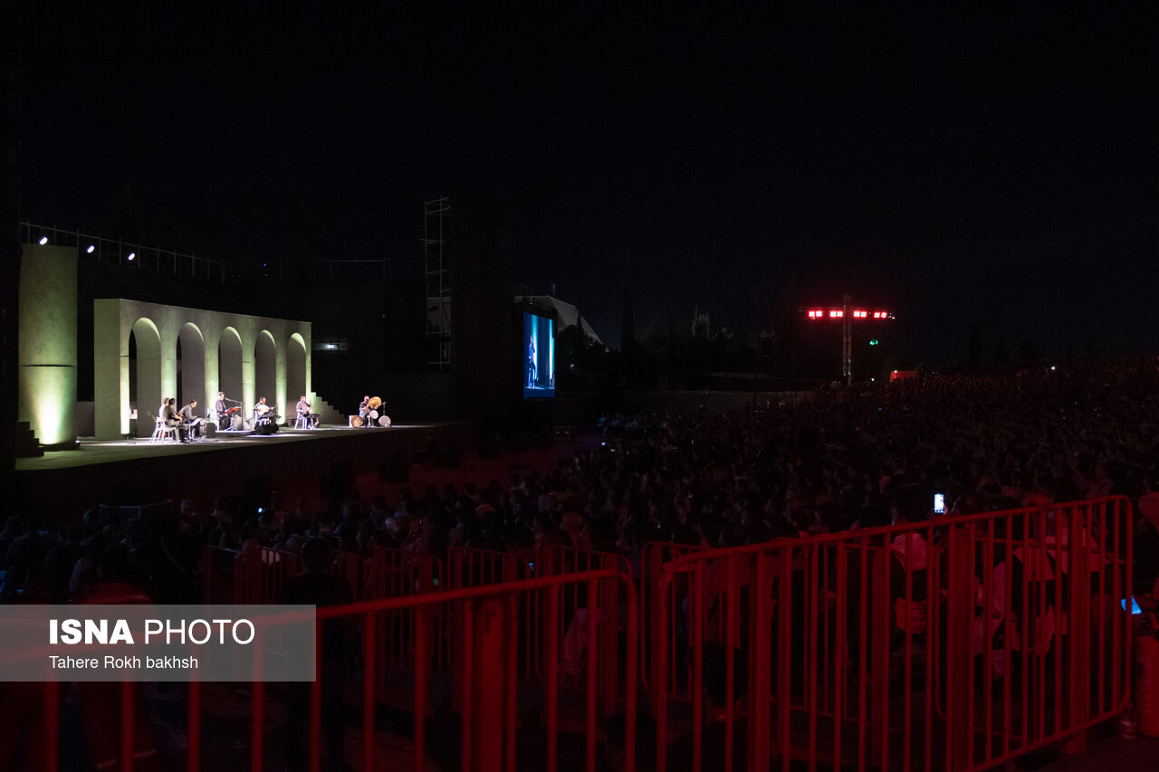 بازگشت همایون شجریان به صحنه در شیراز