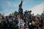 حافظ‌خوانی سفیر فرانسه در تهران در سایه سرکوب اعتراضات دانش‌آموزی در پاریس