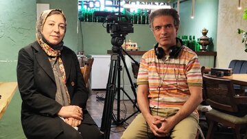 نمی‌شود طور دیگری بود و گونه‌ای دیگر برنامه ساخت