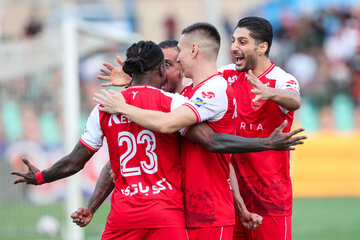 هفته هشتم لیگ برتر فوتبال؛ پرسپولیس - صنعت نفت