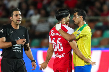 هفته هشتم لیگ برتر فوتبال؛ پرسپولیس - صنعت نفت