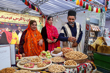 جشنواره ملی بادام - شهرستان بن