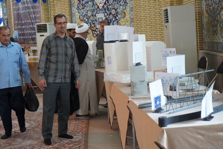 نمایشگاه محصولات استاندارد استان ایلام برپا شد