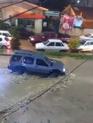 آبگرفتگی منازل و مغازه‌ها در سوادکوه شمالی؛ شکستگی پل و انسداد موقت مسیر تردد