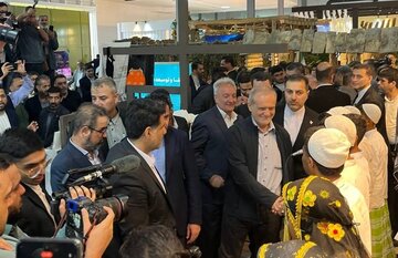 پزشکیان: مردم از تهدیدات دشمنان هیچ ترسی ندارند