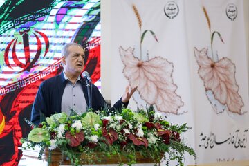 پزشکیان: اگر می‌خواهیم مقابل زورگویی دشمن سر خم نکنیم، نباید در موضع ضعف قرار بگیریم