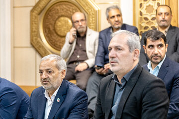 علیرضا کاظمی، وزیر آموزش و پرورش در مراسم یادبود مادر رییس سازمان برنامه و بودجه