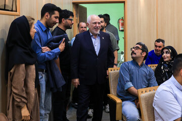 نشست رونمایی از سه کتاب محمد جواد ظریف