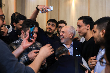 نشست رونمایی از سه کتاب محمد جواد ظریف