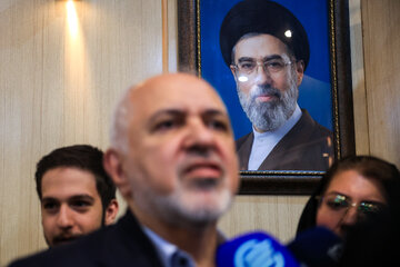 نشست رونمایی از سه کتاب محمد جواد ظریف