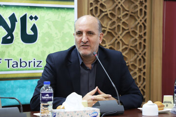 سخنرانی ، خسرو کنعانی، رئیس سازمان جهاددانشگاهی در نشست روح‌اله متفکر آزاد با دانشجویان سازمان جهاد دانشگاهی آذربایجان شرقی