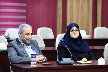 نشست روح‌اله متفکر آزاد با دانشجویان سازمان جهاد دانشگاهی آذربایجان شرقی