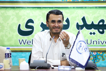 سخنرانی، روح‌اله متفکر آزاد، نماینده مردم تبریز، اسکو و آذرشهر در مجلس شورای اسلامی در نشست روح‌اله متفکر آزاد با دانشجویان سازمان جهاد دانشگاهی آذربایجان شرقی